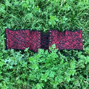 Elegant Red and Black Lace-Up Corset